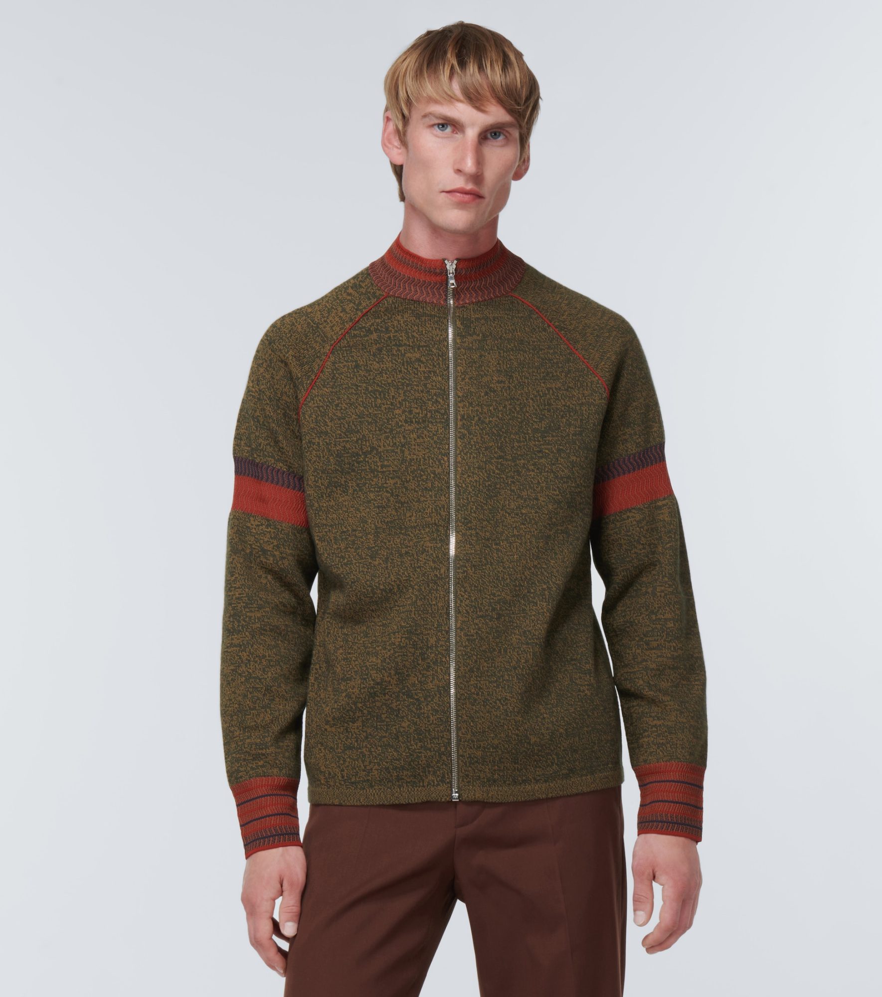 cardigan verde en viscosa de la marca Wales Bonner