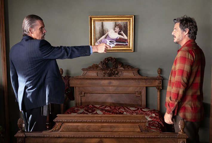 Trajes de Anthony Vaccarello en Strange Way of Life