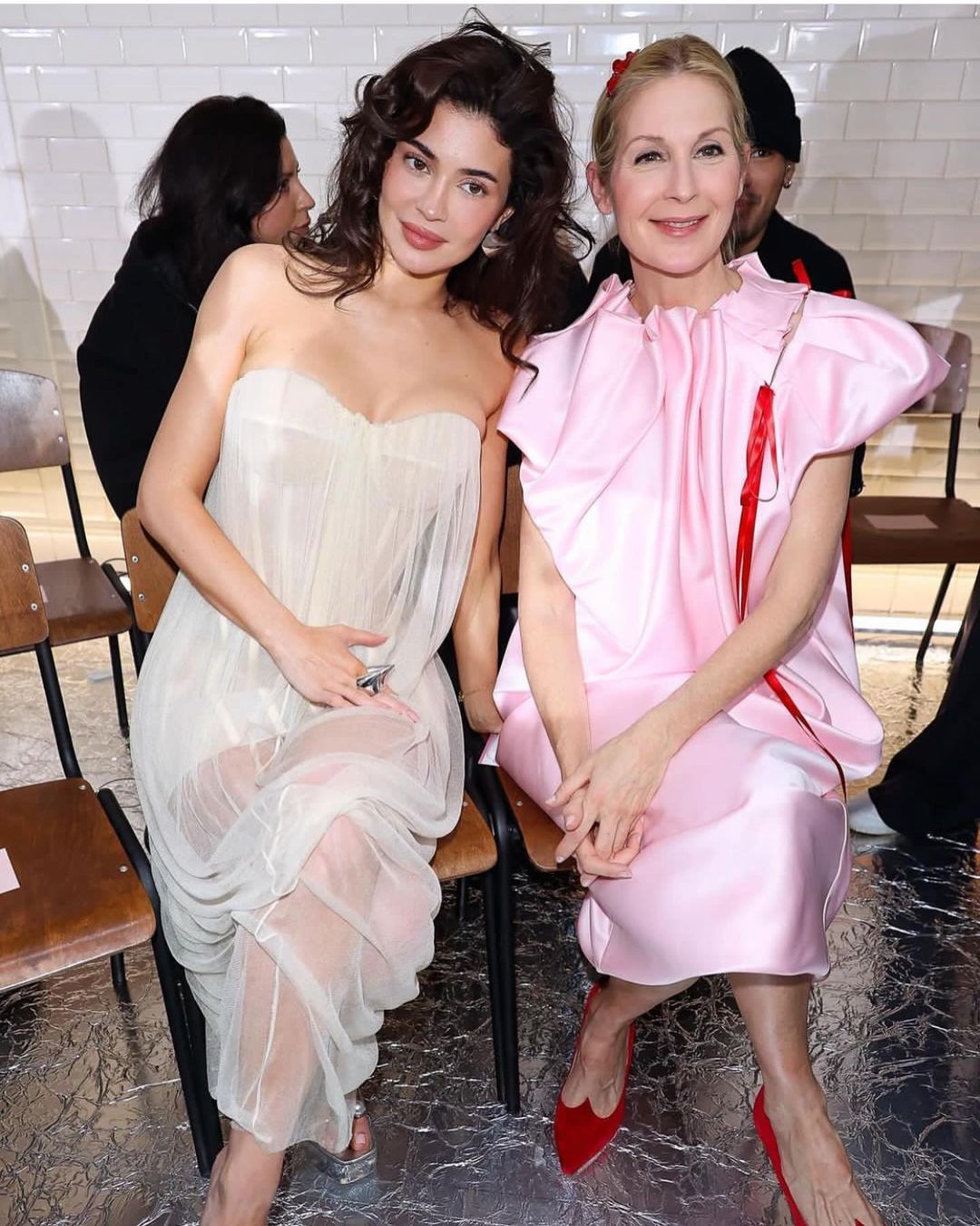 Kelly Rutherford y Kelly Jenner desfile Rocha