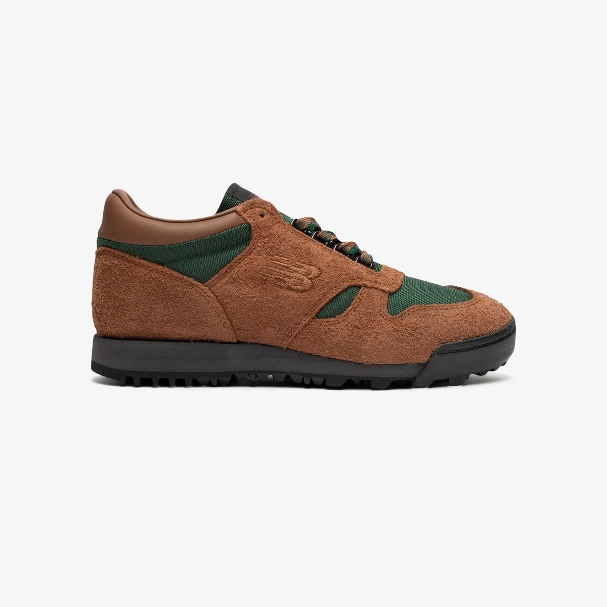 New Balance Rainier Boot Low marrón