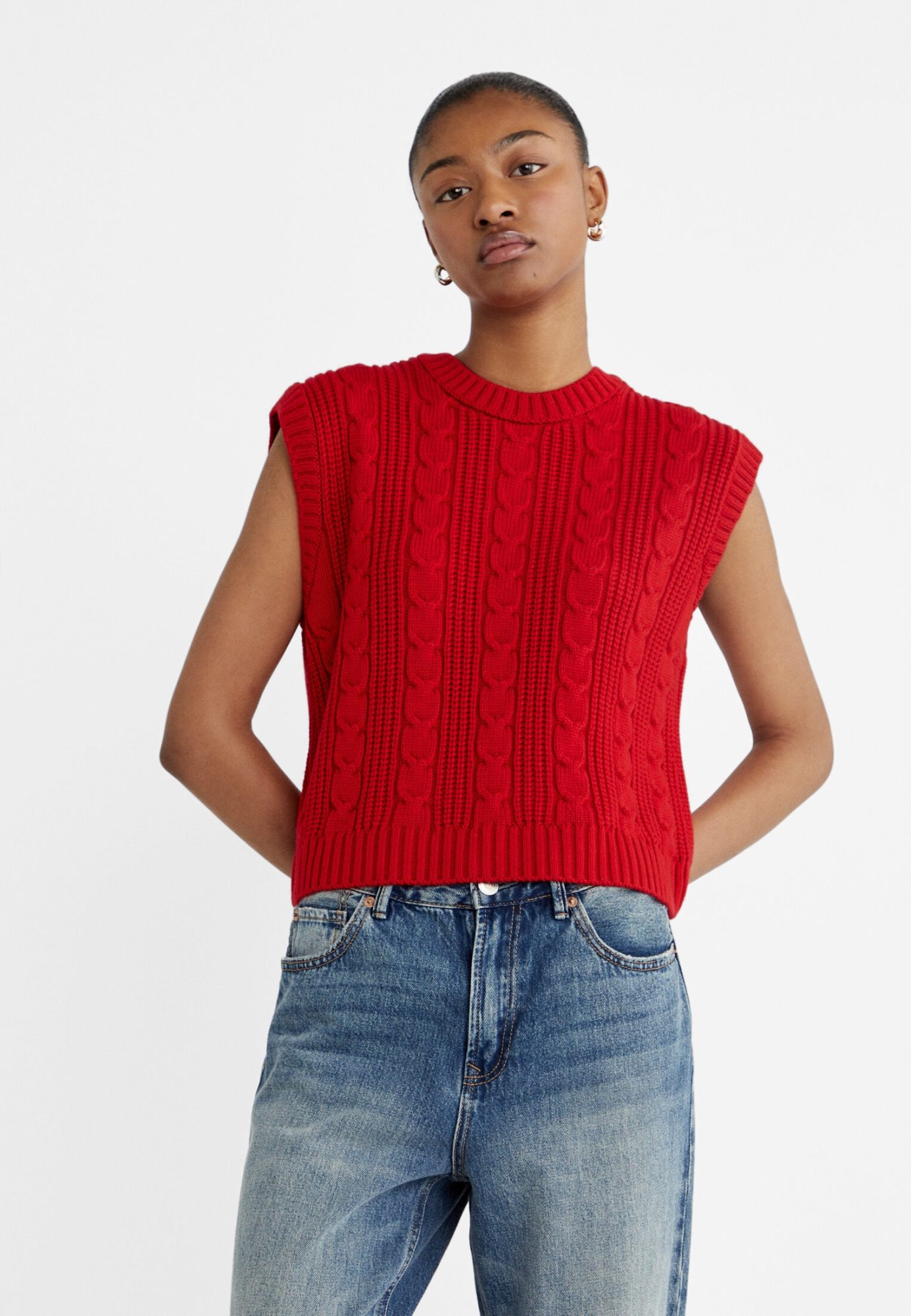 Suéter trenzado sin mangas rojo Pull & Bear