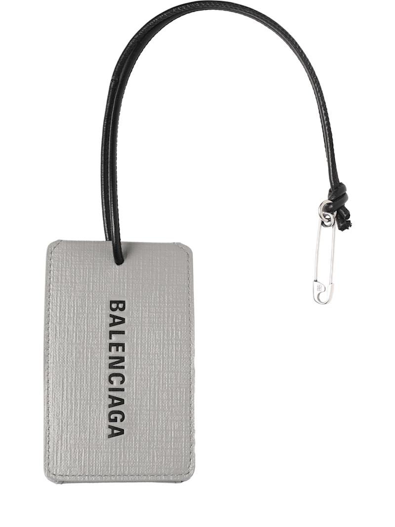 Llave etiqueta Balenciaga