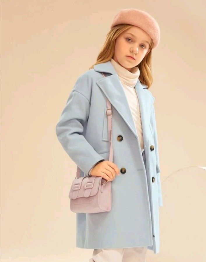 Las 5 tendencias de abrigos para niñas que debes adoptar este invierno 4 Le caban le retour de lelegance intemporelle Les 5 tendances manteaux fille a adopter cet hiver Modalova