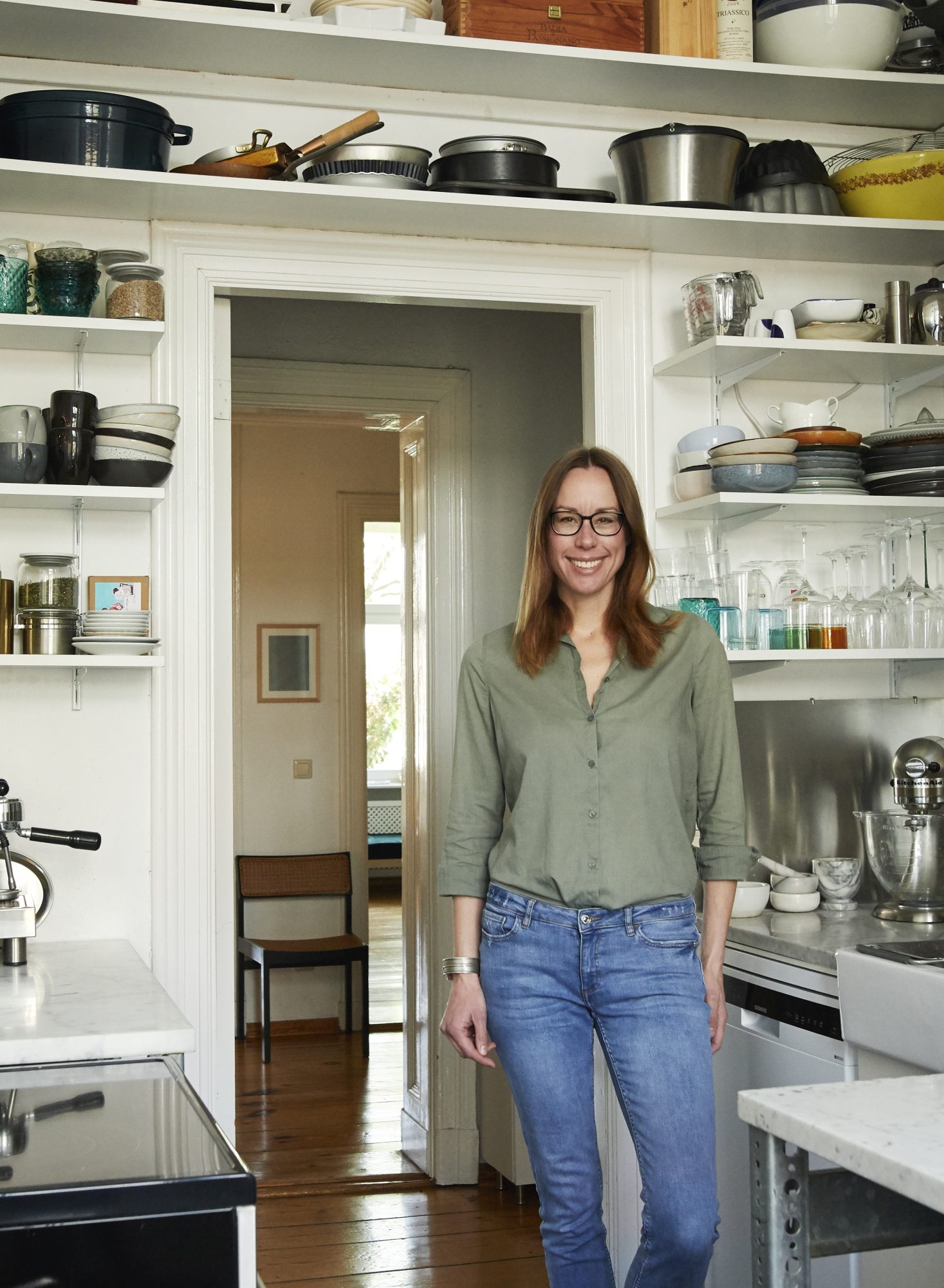 Meike NOON cutout 0517