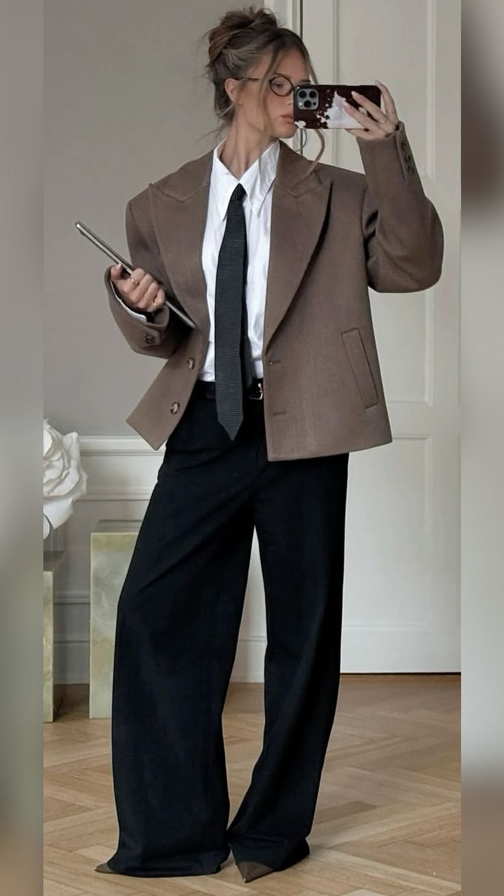 veste et pantalon tailleur femme