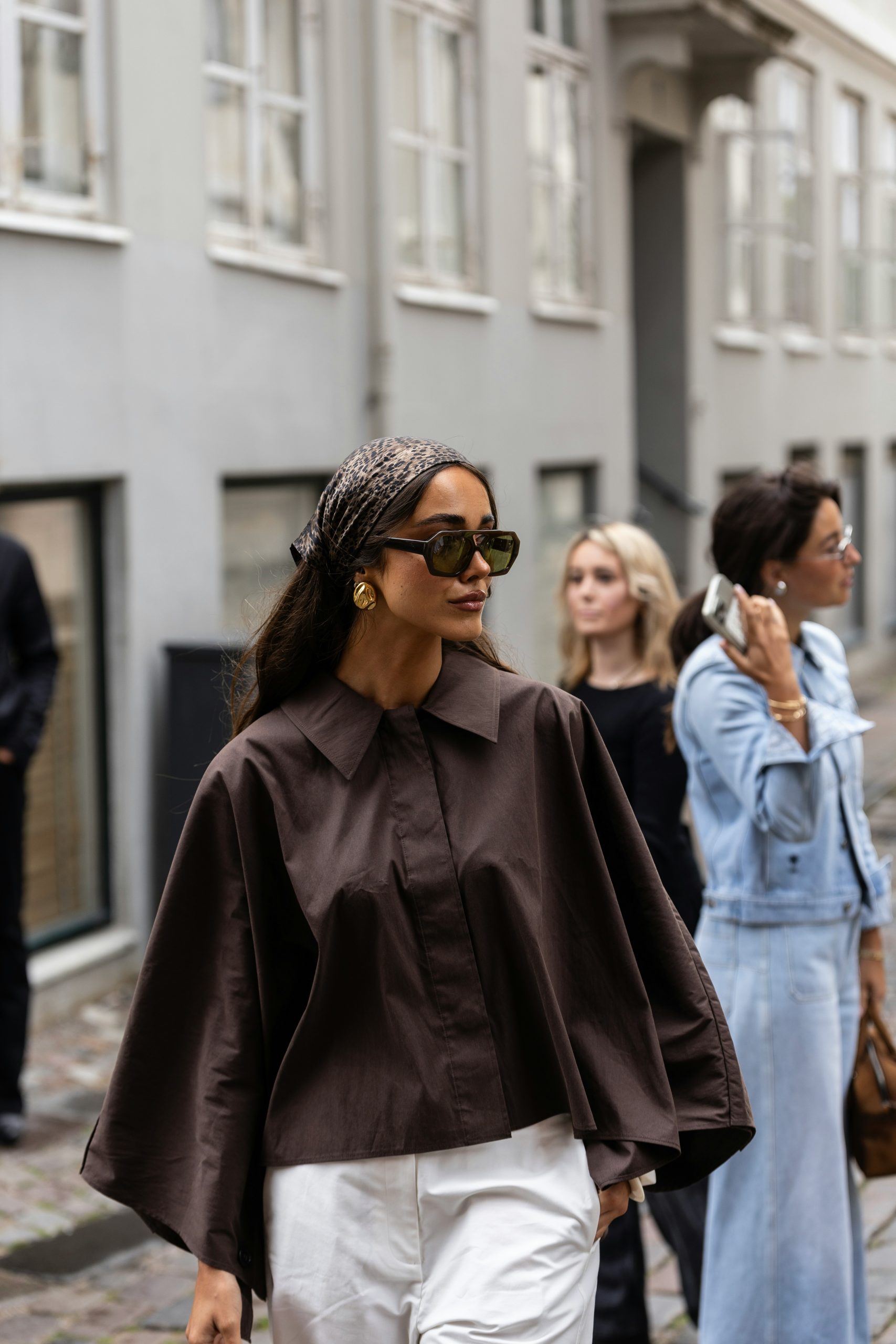 Esas mujeres que encarnan los arquetipos del estilo contemporáneo 1 Ces femmes qui incarnent les archetypes du style contemporain Modalova scaled