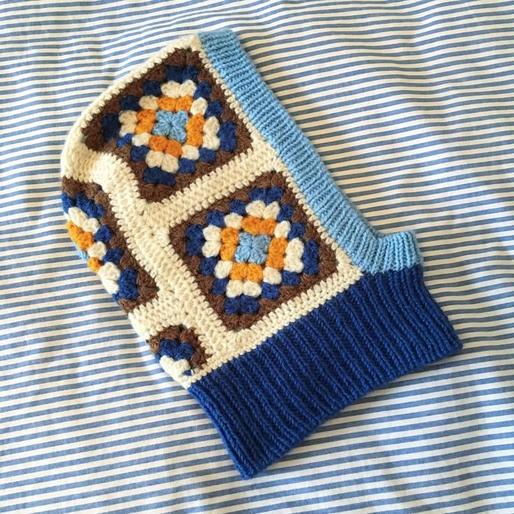 Balaclava en crochet avec bordures