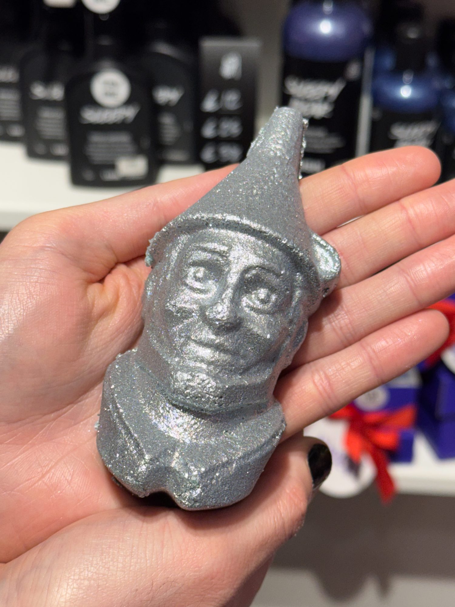 Bombón espumoso Tin Man colaboración Wicked y Lush 2025