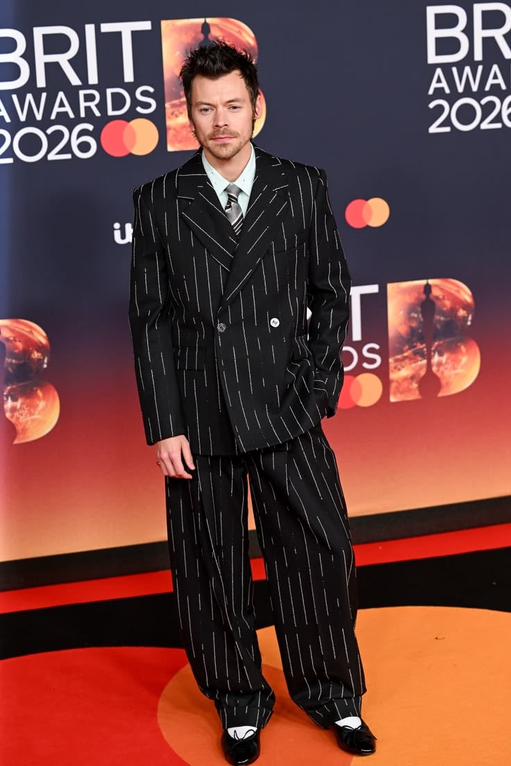 Outfit Harry Styles Brit Awards