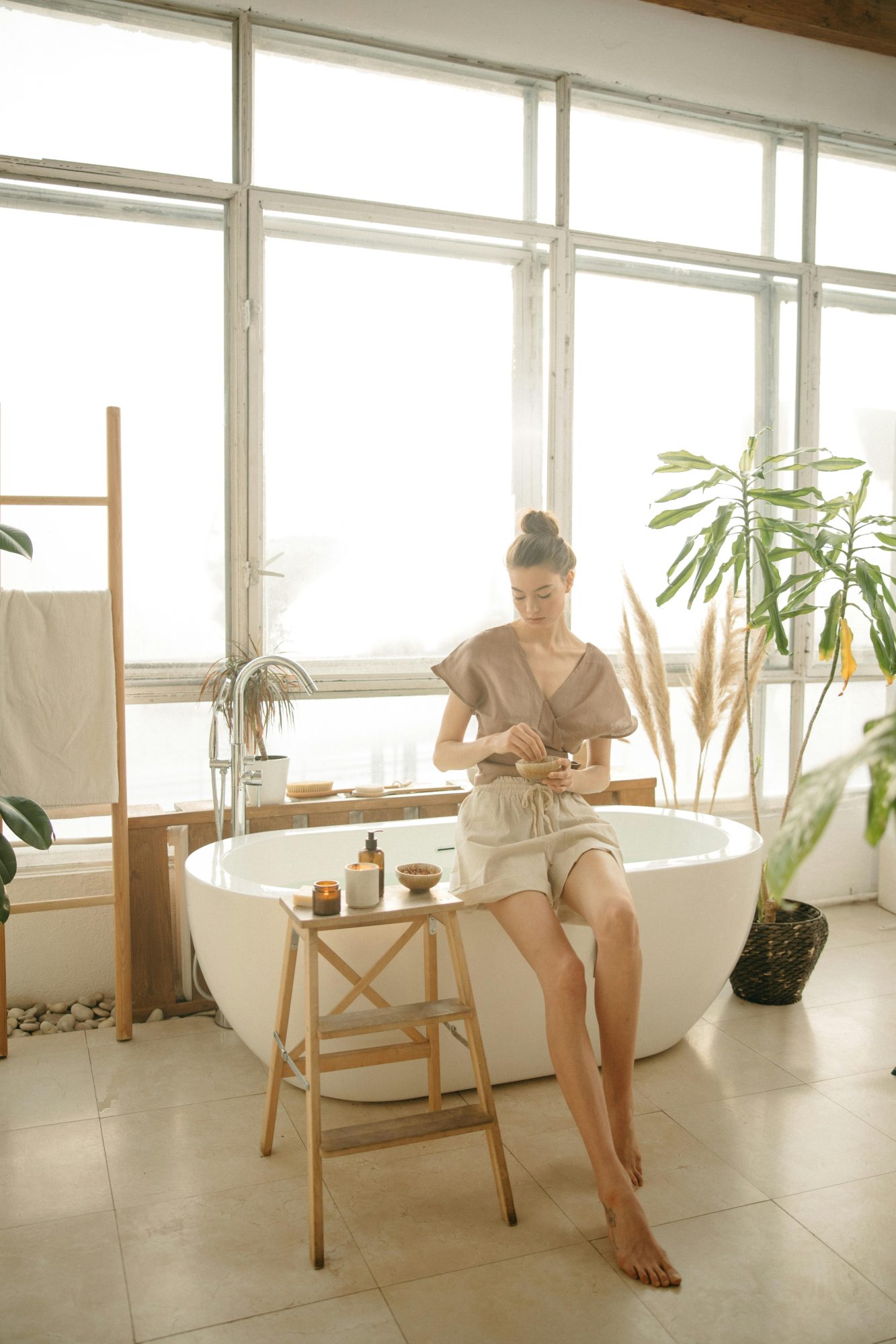 Bienestar sexual: por qué el tema se impone 3 Des gestes plus doux des formules plus clean Sexual wellness pourquoi le sujet simpose Modalova