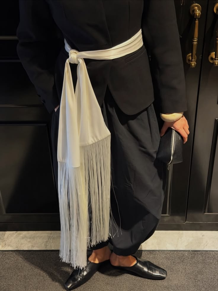 Cinturón de pañuelo: ¿cómo adoptar el pañuelo a la cintura? 8 long foulard taille