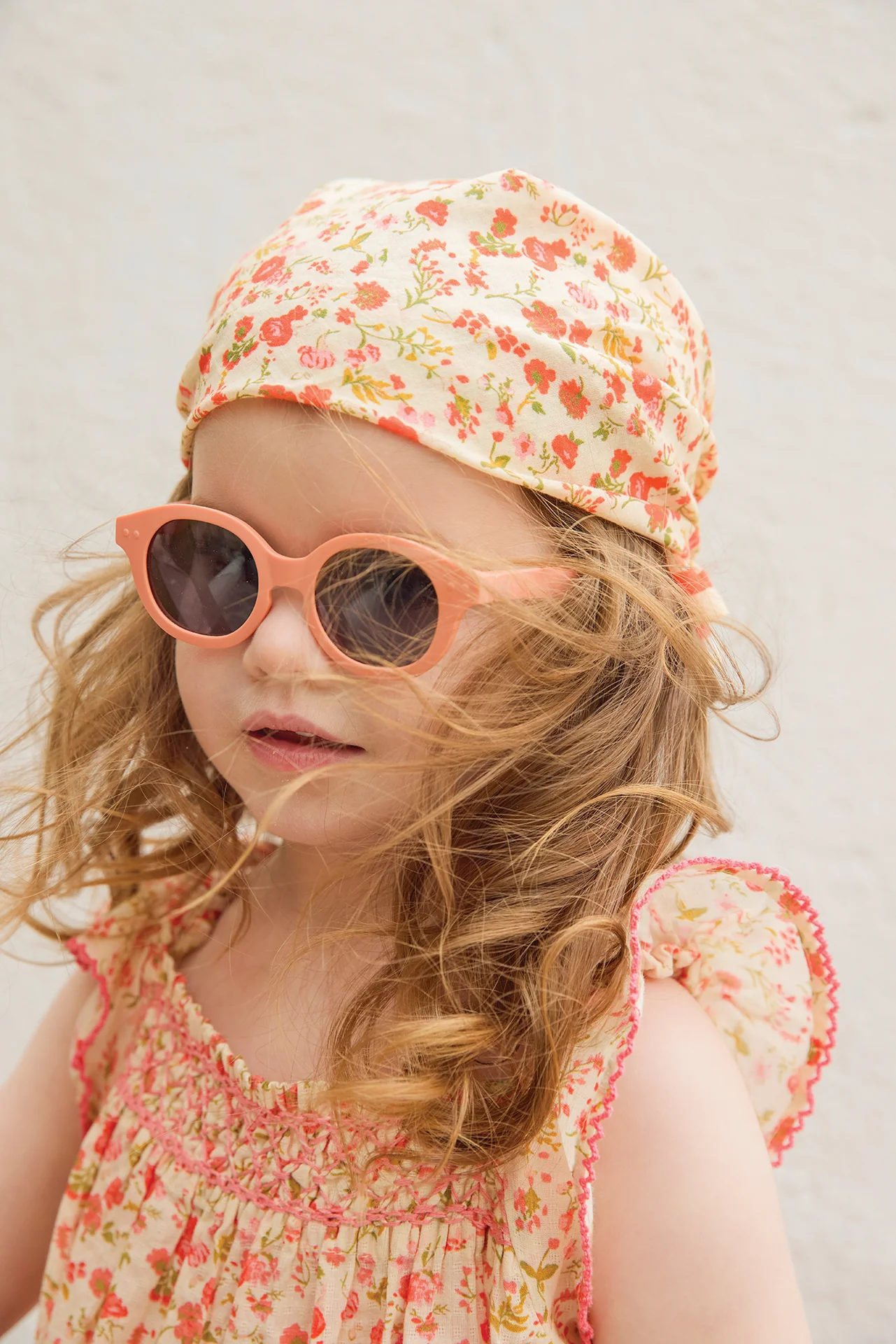 Accesorios de moda infantil: ¿por qué los tiny bags y las mini gafas dominan la tendencia 2026? 6 lunettes bonton 1