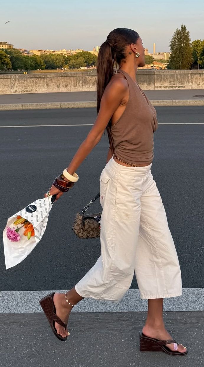 Las cuñas mules: el regreso asumido de las compensadas 11 Look printemps femme wedges shoes