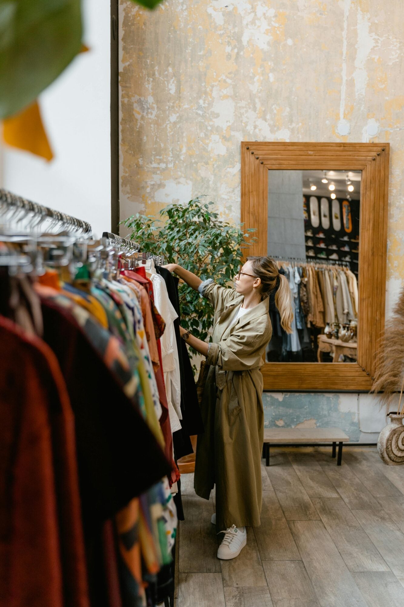 La boutique nuevo escenario de la experiencia de compra La elegancia invisible de una boutique de moda Modalova