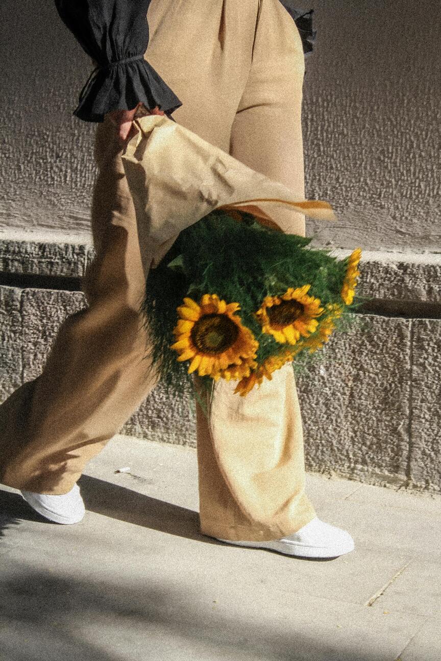 Pantalones de mujer las siluetas que definiran 2026 Modalova