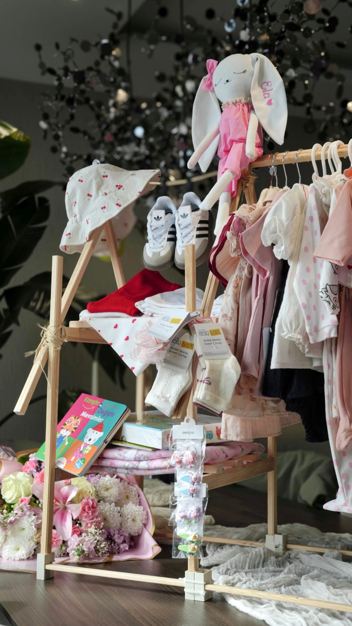 Elegir bien el primer armario del bebé 3 Composer un vestiaire pratique et harmonieux Bien choisir le premier vestiaire de bebe Modalova